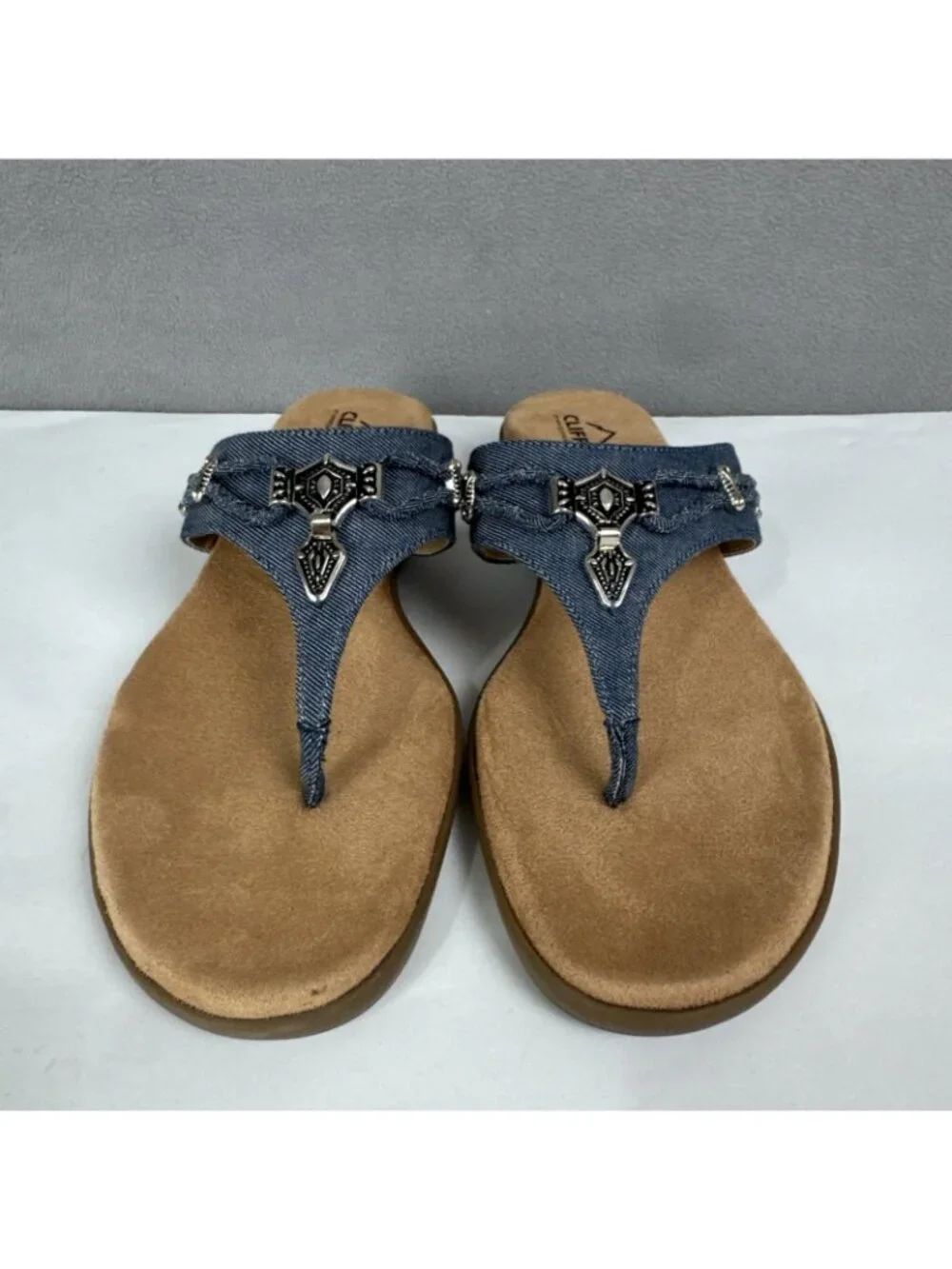 Cliffs Blue Jean Southwest Flip Flop Sandals Bailee Women's 11M silver details